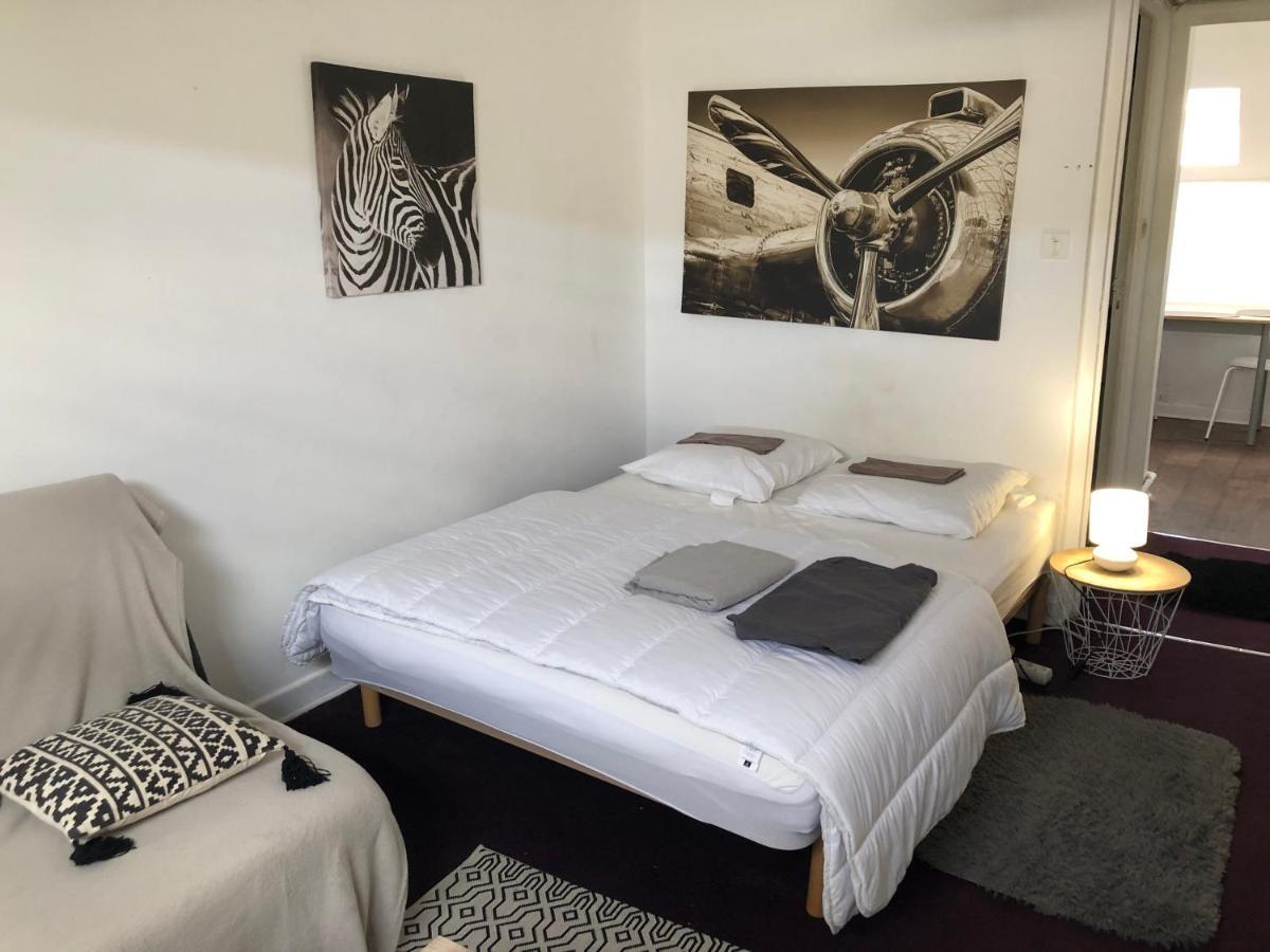 Le Victor Hugo 4 D Et Sa Pizza Offerte Apartment Aurillac Exterior photo